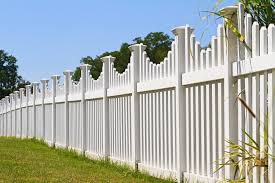 The Ultimate Guide to Choosing the Right Fence for Your Home with FenceCraft
